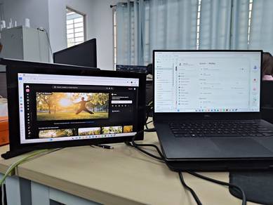 Mobile HD Monitor 14" Screen  - Exce Condition!