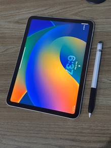 iPad 10th Generation 64GB (Like New)