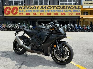 Yamaha YZF-R1