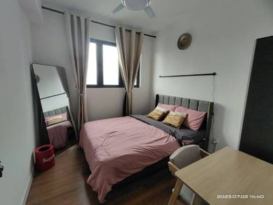 Condominium For Rent in M Vertica