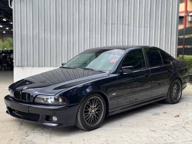 BMW 520i 20i (CKD) in Cheras, KUL
