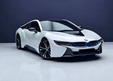 2015 BMW i8 EDRIVE (PLUG-IN HYBRID)