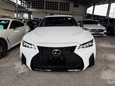 Lexus IS 300 F-SPORT in Cheras, KUL