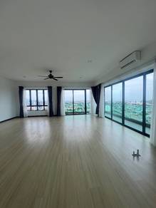 Condominium For Sale in Lido Avenue