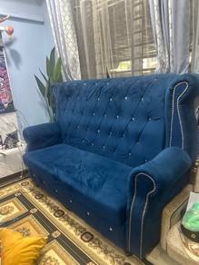 sofa 3 +2+1+1. (termasuk meja )