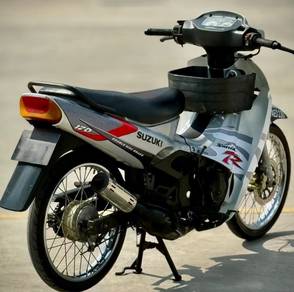 Suzuki RGV