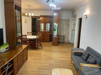 Condominium For Rent in Gold Coast