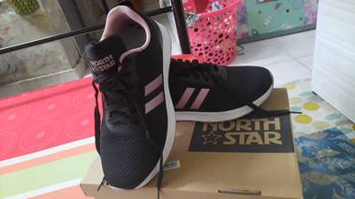 Minimal Used Sports Shoes – Comfortable, Stylish &