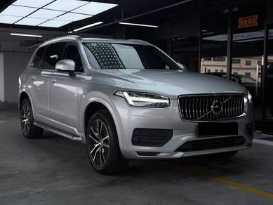 2021 Volvo XC90 T5 MOMENTUM