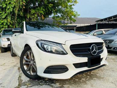 Mercedes Benz C180 180 in Old Klang Road, KUL