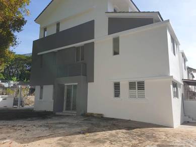 3-storey Terraced House For Sale in Sungai Ara,PNG
