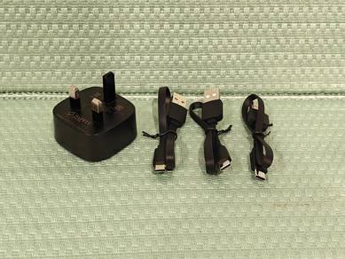 Huawei travel adapter + 3 new cables