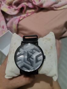 JAM TANGAN LELAKi