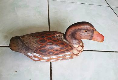 Wooden coloured carved detailed painted duck vinta