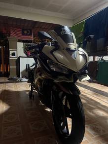 Yamaha R25