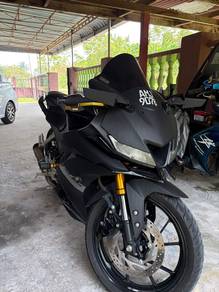 Yamaha R15