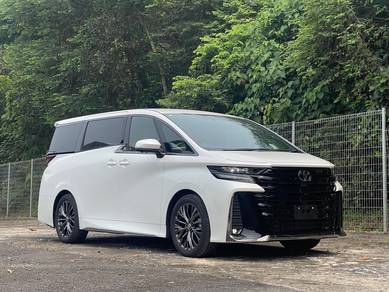 Toyota Vellfire Z PREMIER in KLCC, KUL