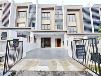 3-storey Terraced House For Sale in Ampang,SGR