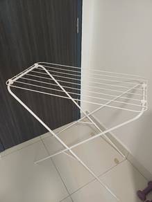 Foldable clothes drying rack