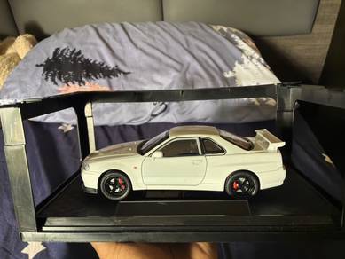 Nissan r34 GTR skyline