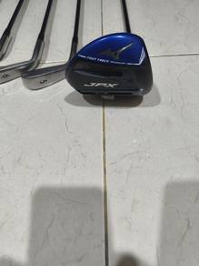 Golf set iron with Mizuno driver