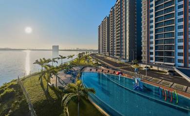 Condominium For Rent in E Island Lake Haven