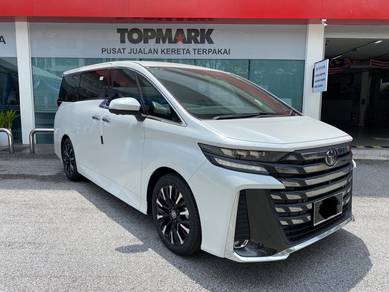 Toyota Vellfire in Petaling Jaya, SGR