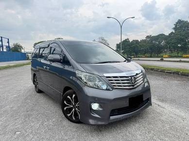 Toyota Alphard 240G in Seri Kembangan, SGR