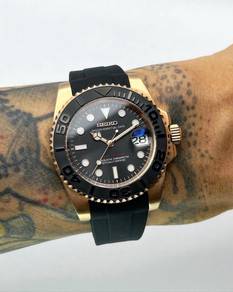 Custom Seiko Mod 40mm Matte Black Red Text Rose
