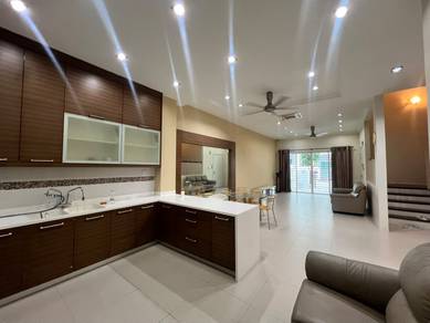 3-storey Terraced House For Sale in Tanjung Bungah,PNG