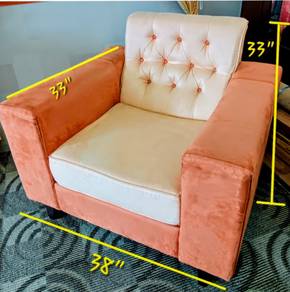 one Seater Sofa-Big Size (like new)
