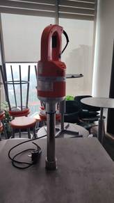 Dynamic Handheld Food Mixer