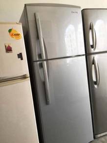 Silver Fridge Hitachi Peti Sejuk Ais Refrigerator