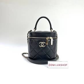 Preloved Chanel Trendy CC Vanity Case GHW