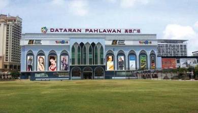 Retail space For Sale in Bandar Hilir,MLK
