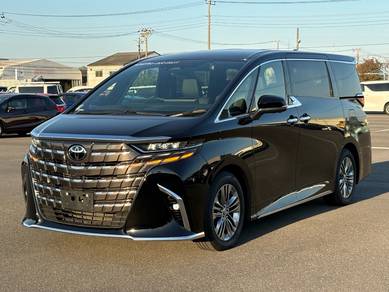 Toyota Alphard Z in Jalan Kuching, KUL