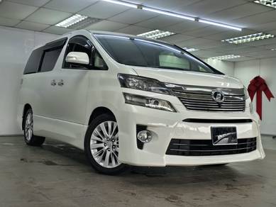 Toyota Vellfire Z in Kajang, SGR