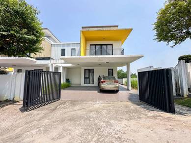 Semi-Detached House For Sale in Kajang,SGR