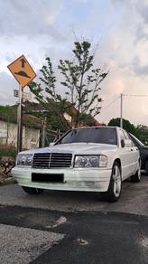 Mercedes Benz 190E E in Kepong, KUL