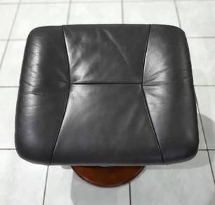 STRESSLESS Footstool, Cream Leather, Mid Tone Wood