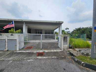 1-storey Terraced House For Sale in Banting,SGR