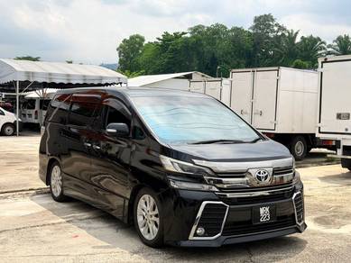 Toyota Vellfire Z in Batu Caves, SGR