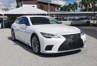 Lexus LS 500 LUXURY in Kuching, SWK