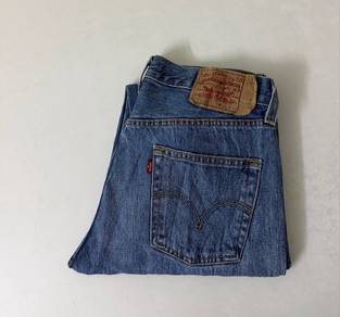 Levi’s 501 sz 30.)