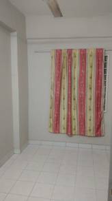 Room in Klang, SGR