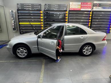 Mercedes Benz C180 180 K CLASSIC (CKD) in Jelutong, PNG