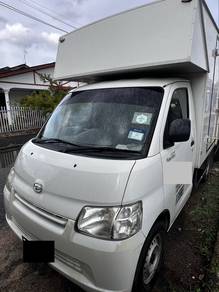 Daihatsu gran max luton box 2022