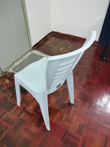 high quality chair , 3v brand , used condition 