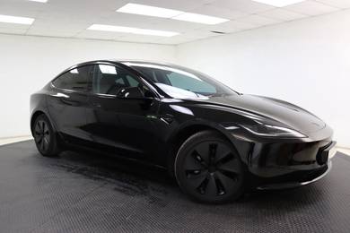 Tesla Model 3 RWD in Johor Bahru, JHR
