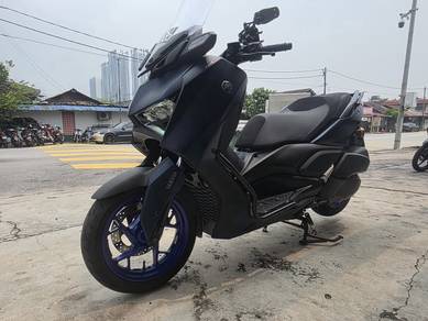 Yamaha XMAX